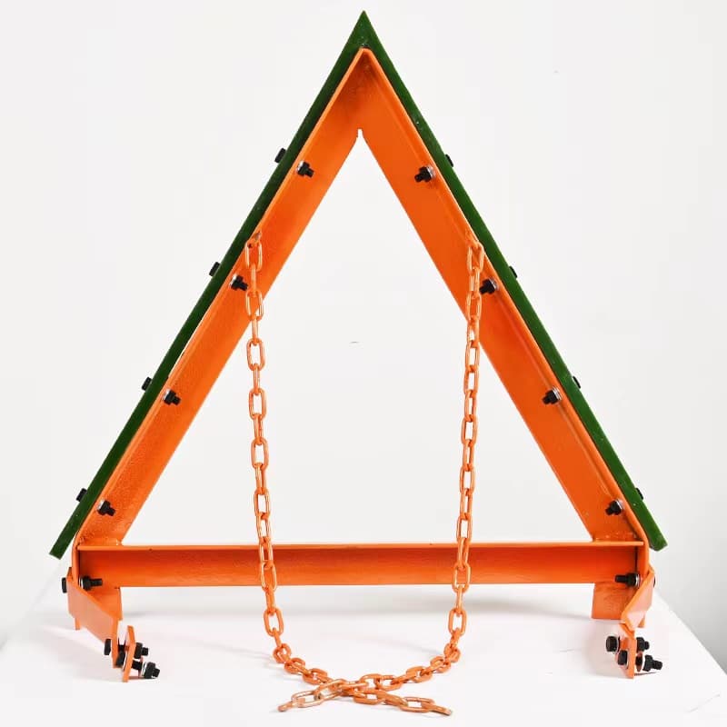 Konveierisüsteemi kiiladra rihma puhastaja